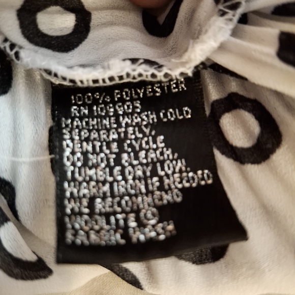 Essentials by Milano Black and White Patterened Button Down Shirt - Picture 8 of 8